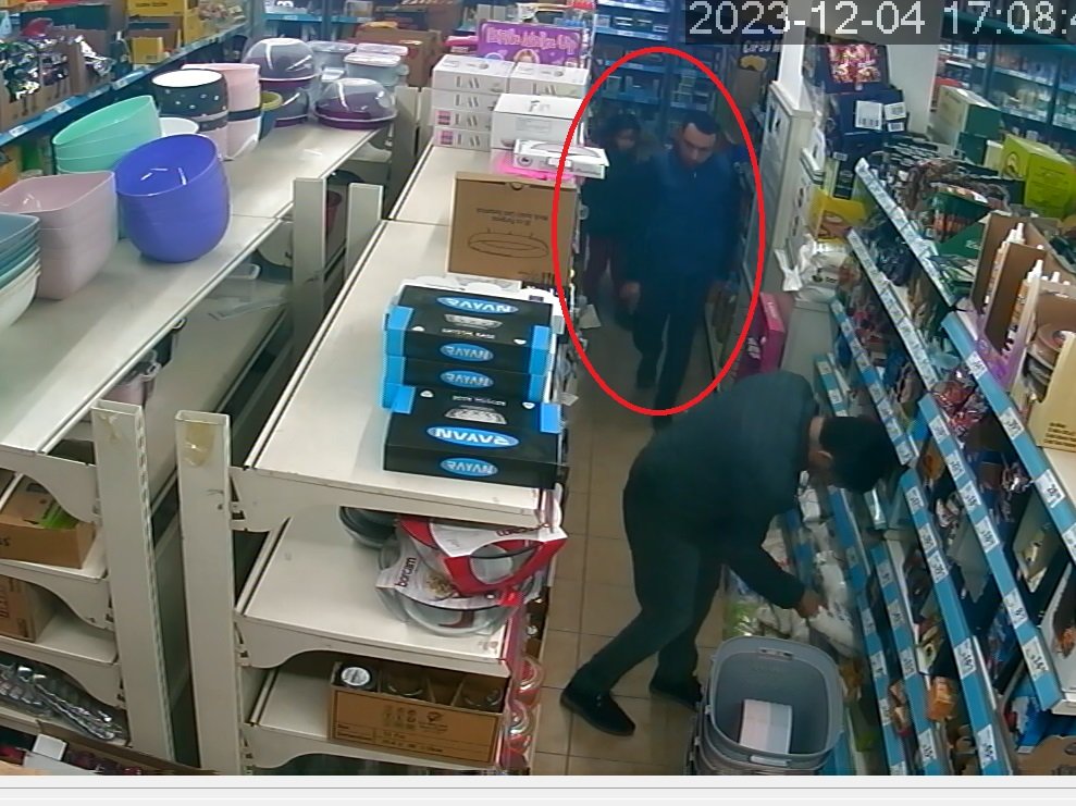 Oyuncaklara bakan çocuğa sarkıntılık yaptı! Cezası belli oldu