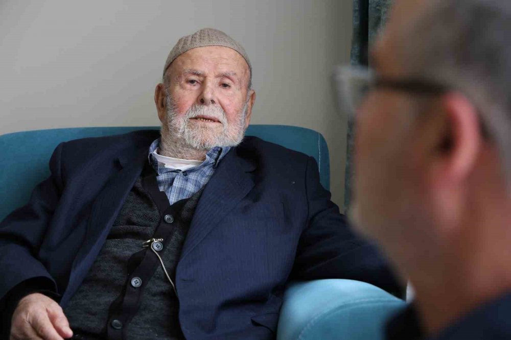 Konya'nın 102 yaşındaki Hasan Dedesi... 5 çocuğu 55 torunu var