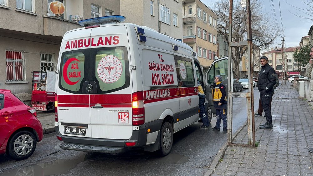 Yalnız yaşayan kişi, tuvalette ölü bulundu