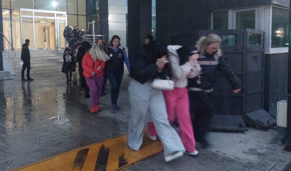 Yer Tekirdağ... Masaj salonunda yakalandılar! Sebebi ise...