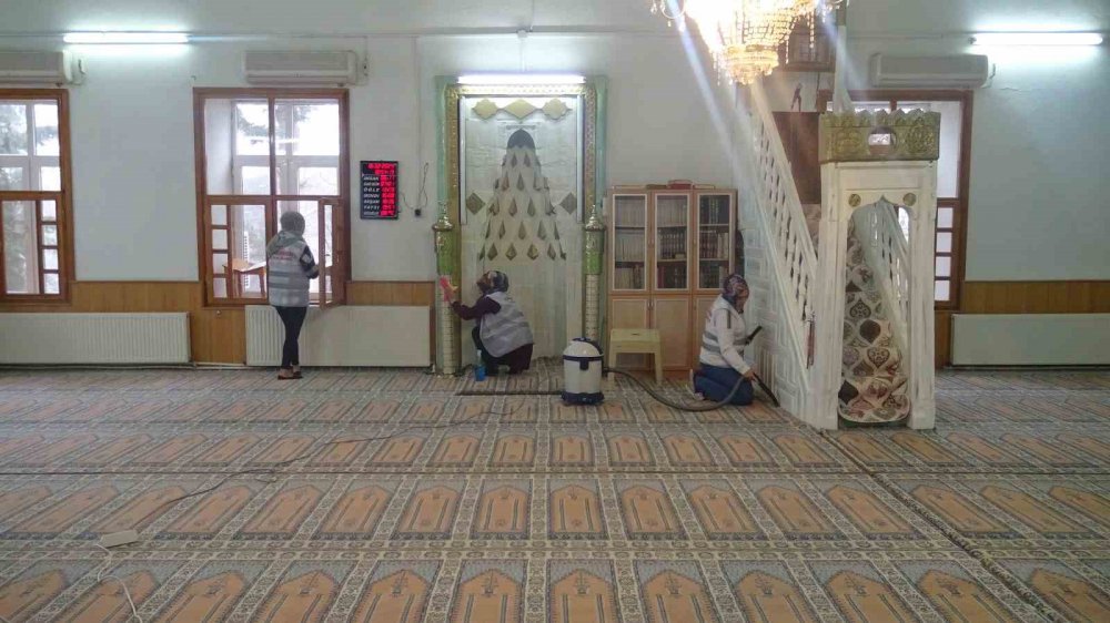 Türkiye'de bir ilk! Bu grup vatandaşların takdirini topluyor