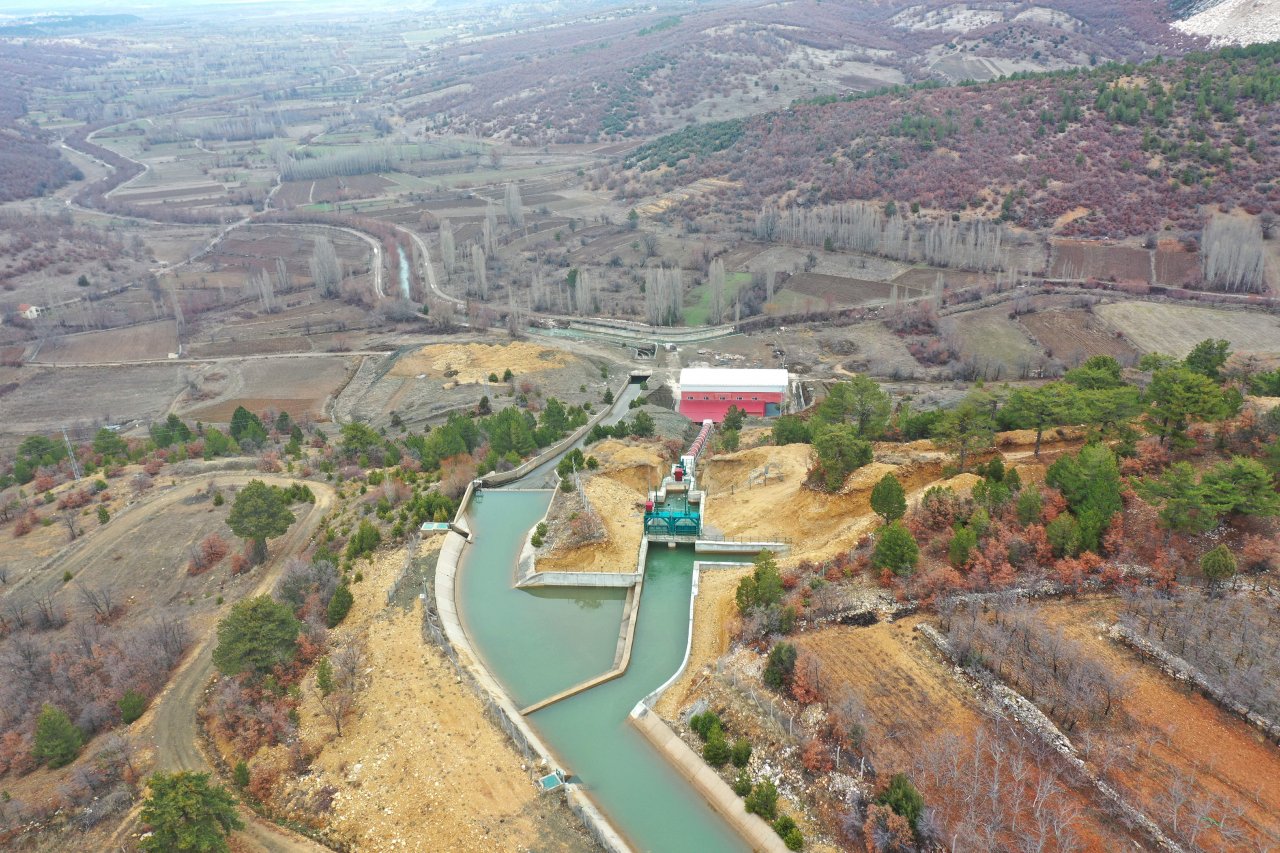 konyadaki-hes-ulke-ekonomisine-yillik-33-milyon-tl-katki-sagliyor-002.jpg