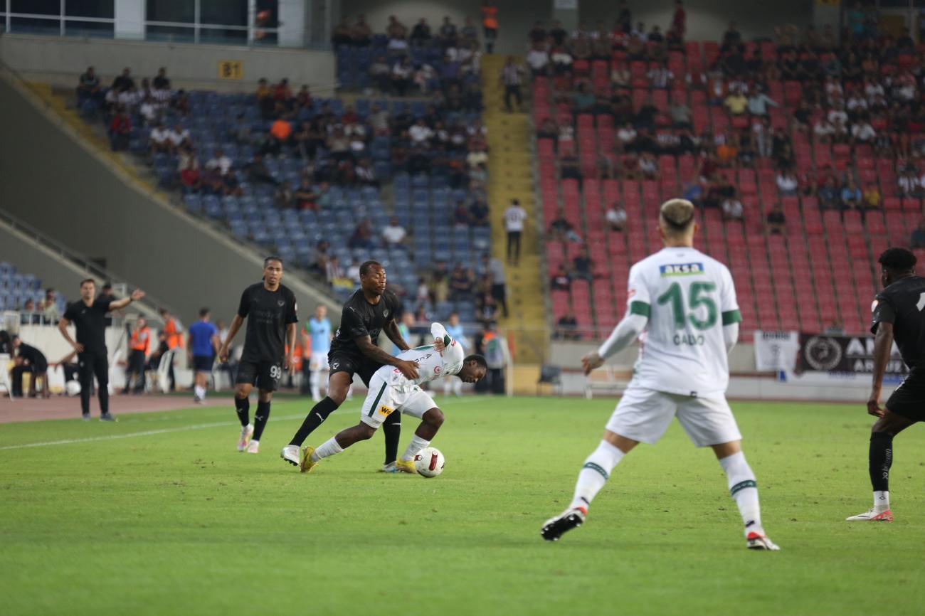 konyaspor-rekabette-onde-2.jpg