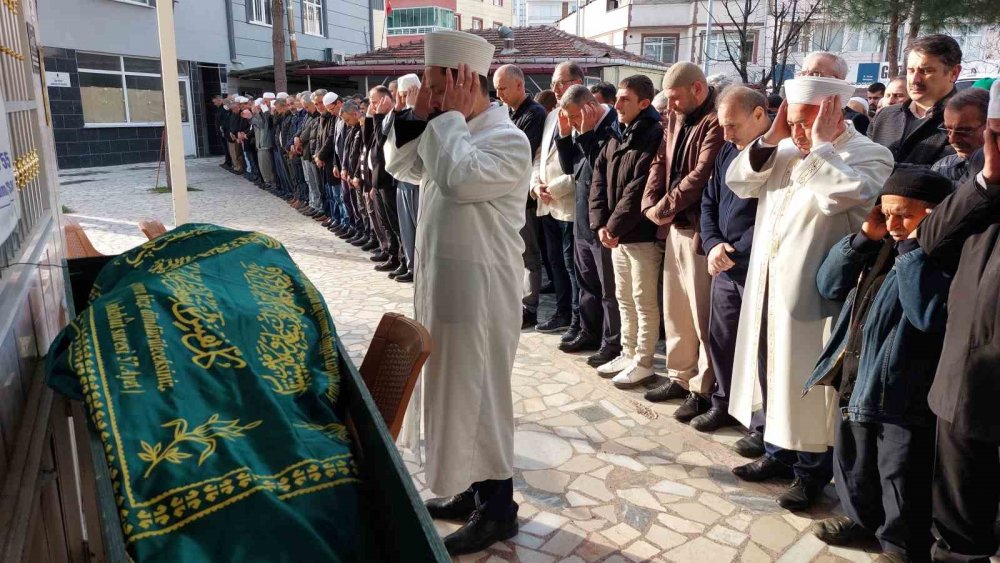 Samsun'da imam kaldığı lojmanda feci şekilde can verdi
