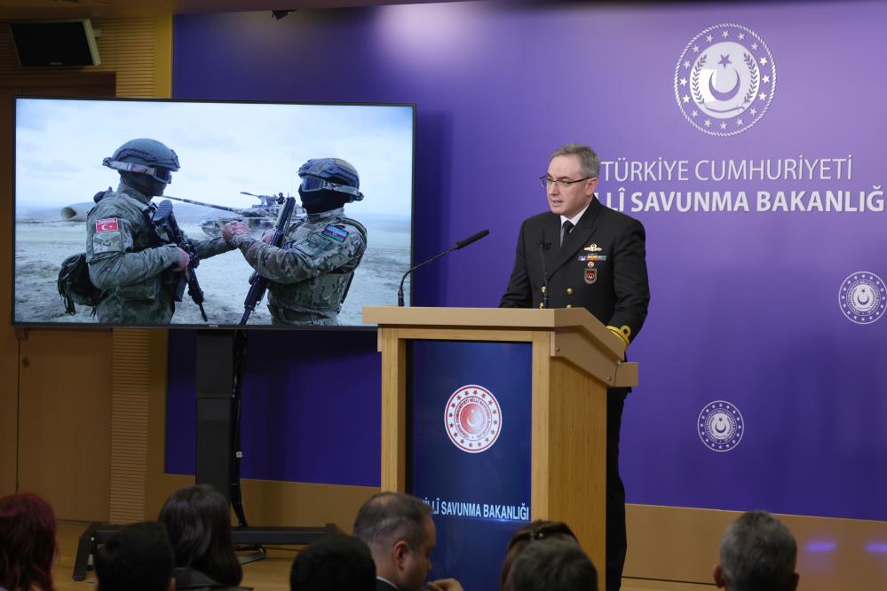 milli-savunma-bakanligi-basin-halkla-iliskiler-musaviri-tugamiral-zeki-akturk.jpg