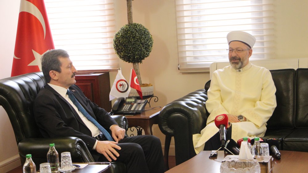 Ali Erbaş: Filistin'de katliam yapanlara silahları Siyonist Hıristiyanlar veriyor