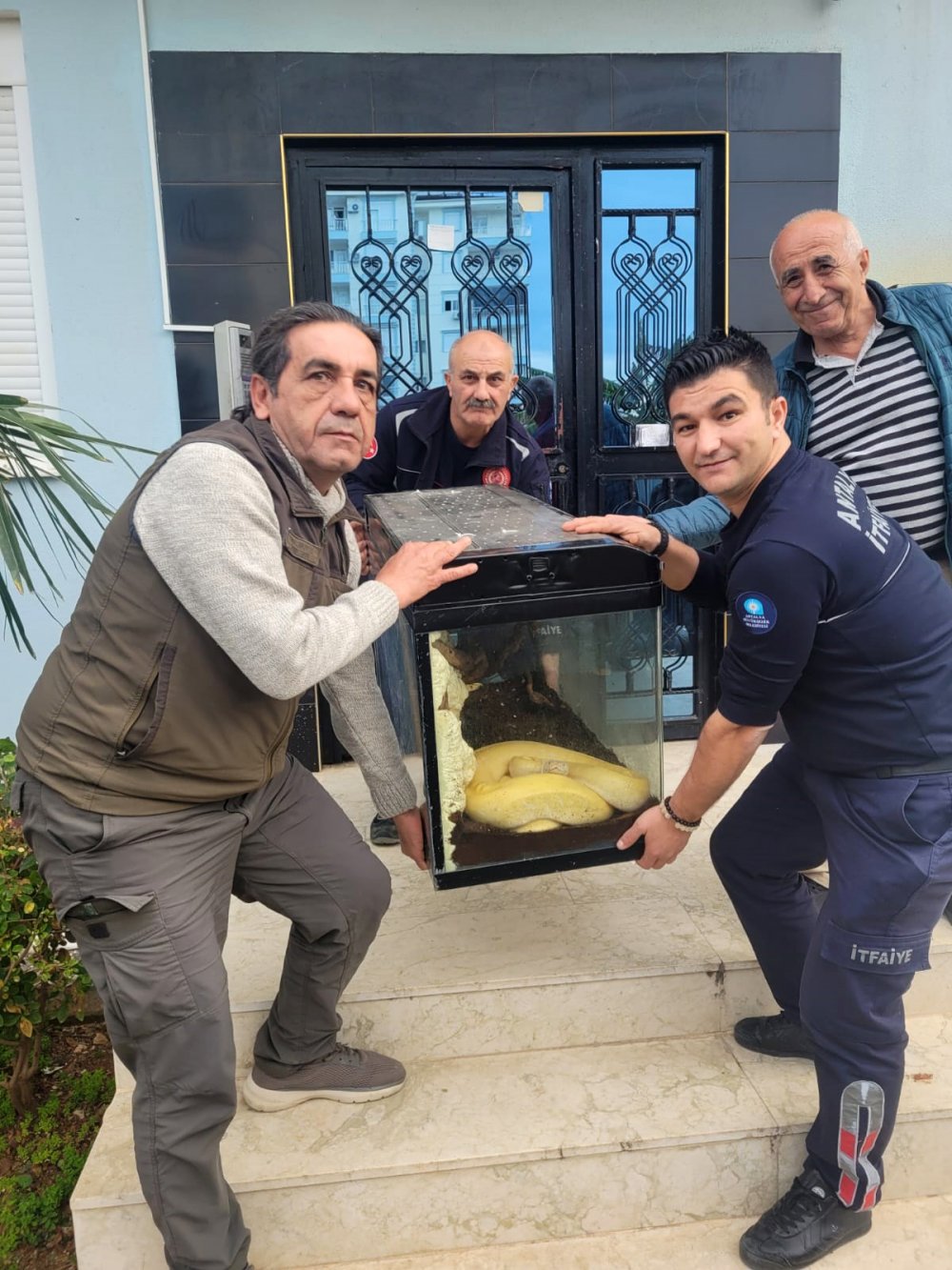 Antalya'da ev sahibi hayatının şokunu yaşadı