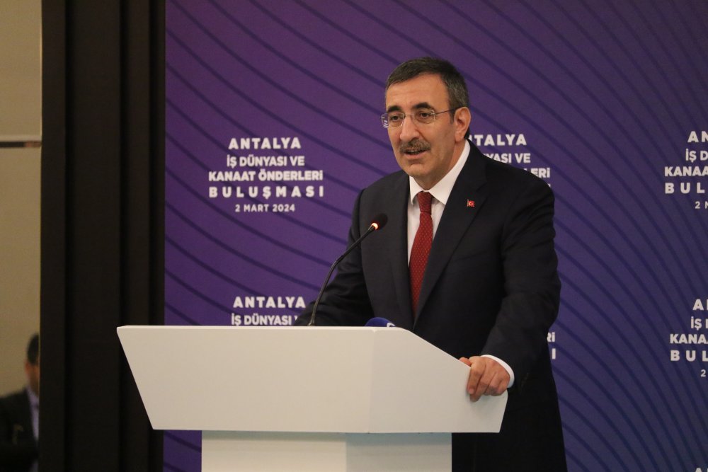 Cevdet Yılmaz: Ekonomimiz tarihinde ilk kez 1 trilyon dolar seviyesini geçti