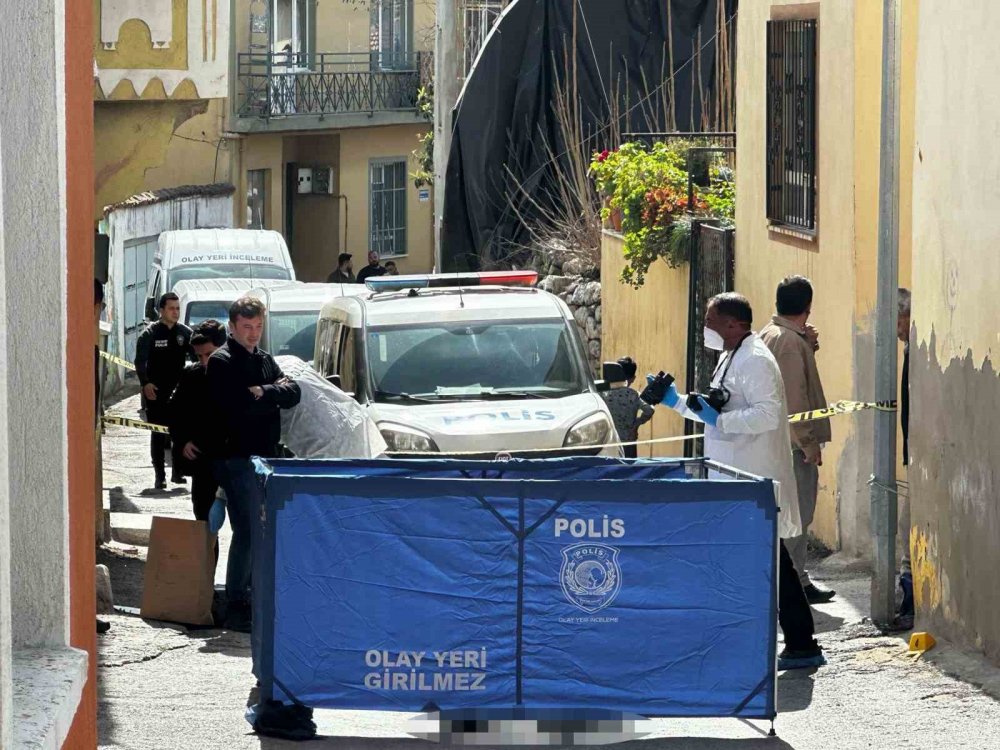 Muğla'da yolda yürürken öldürüldü!