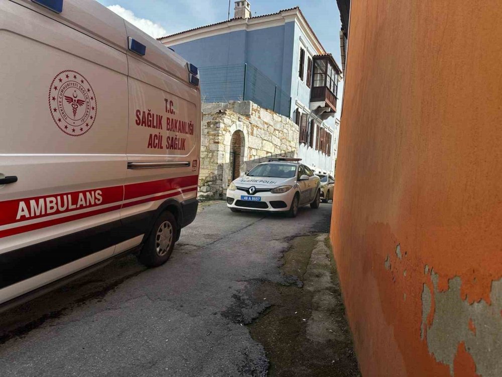 Muğla'da yolda yürürken öldürüldü!