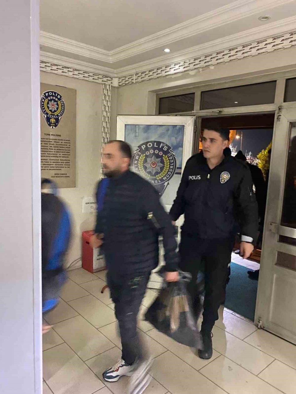 Gelibolu’da 13 kaçak göçmen yakalandı