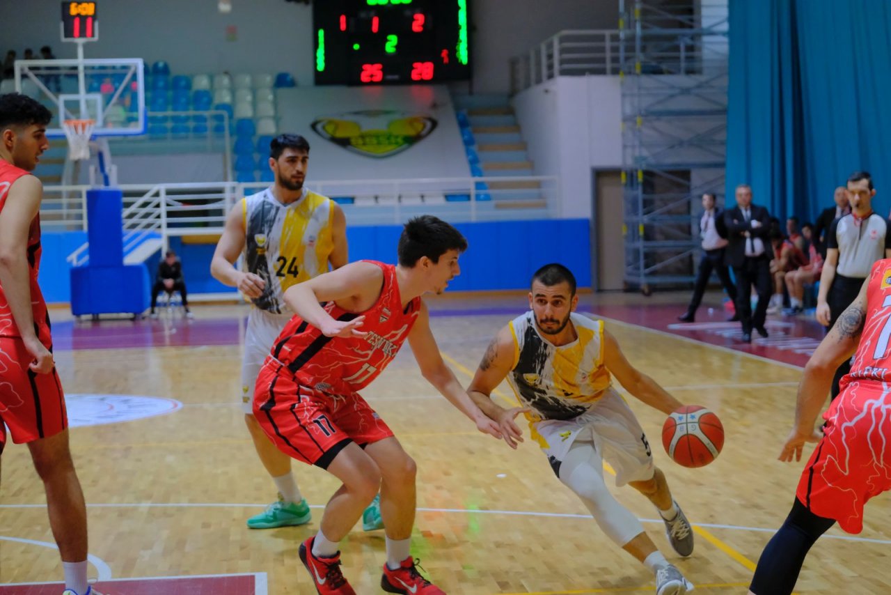 basketbol-liglerinin-tek-namaglup-takimi-konyadan.jpg