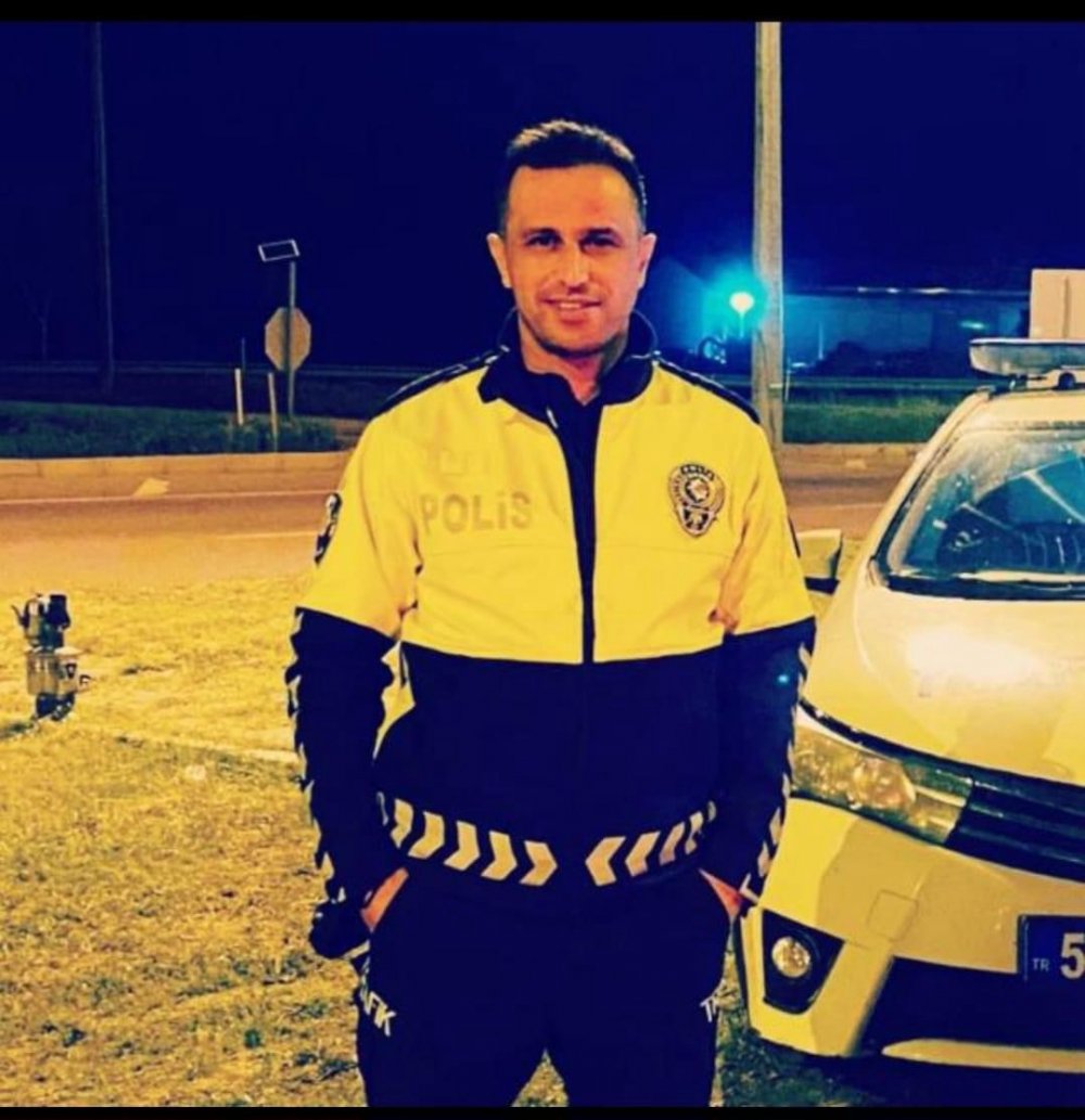 Kazaya karışan otomobil kaçarken polis memuruna çarptı: 1 şehit, 1 yaralı