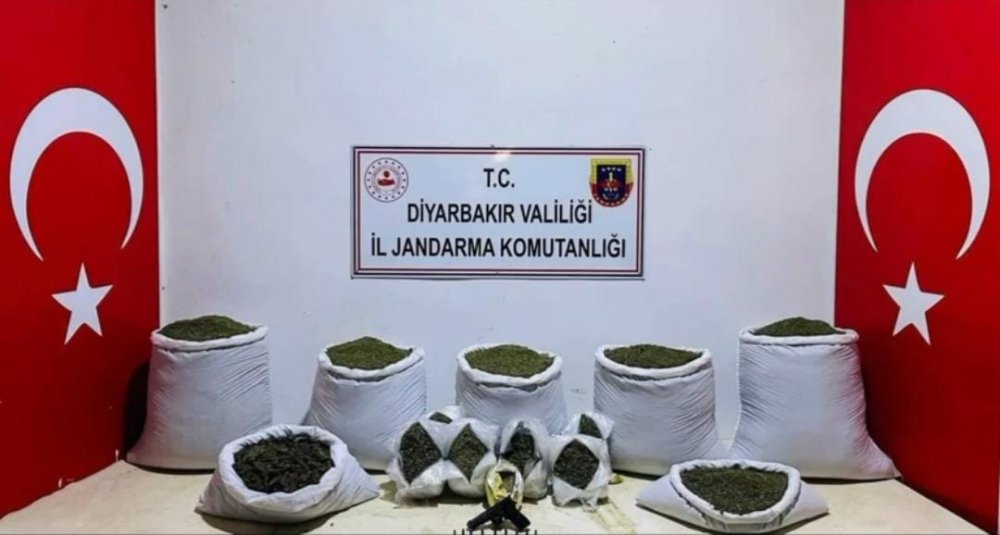 'Narkoçelik-4' operasyonlarında 1 ton uyuşturucu ele geçirildi