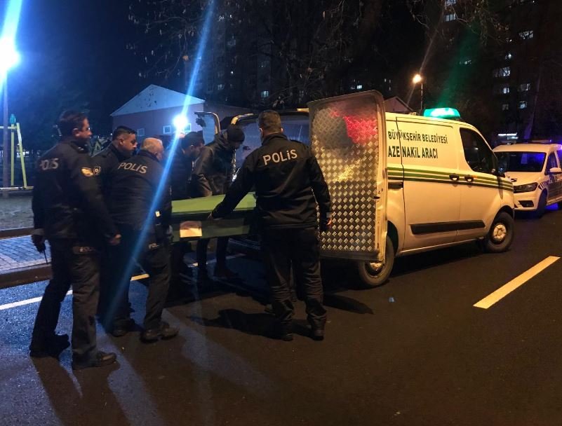 Parkta silahlı kavga: 1 ölü