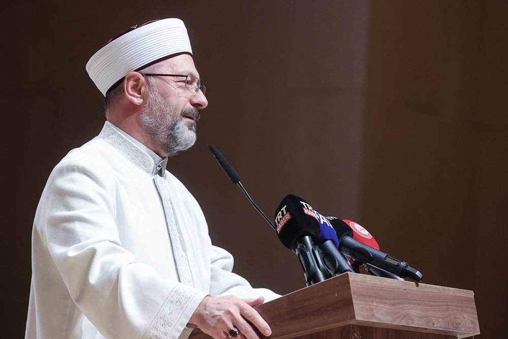 Ali Erbaş: Sözü güzel söylemek kadar, güzel söz söylemek de oldukça önemlidir