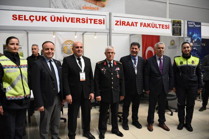 Jandarma Genel Komutanı Orgeneral Arif Çetin, Konya Tarım Fuarı'nı ziyaret etti