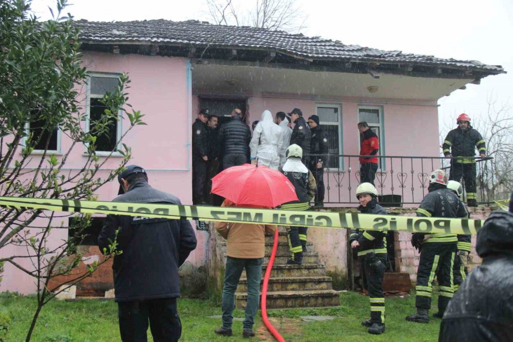 Kocaeli'de evde çıkan yangın sonu oldu