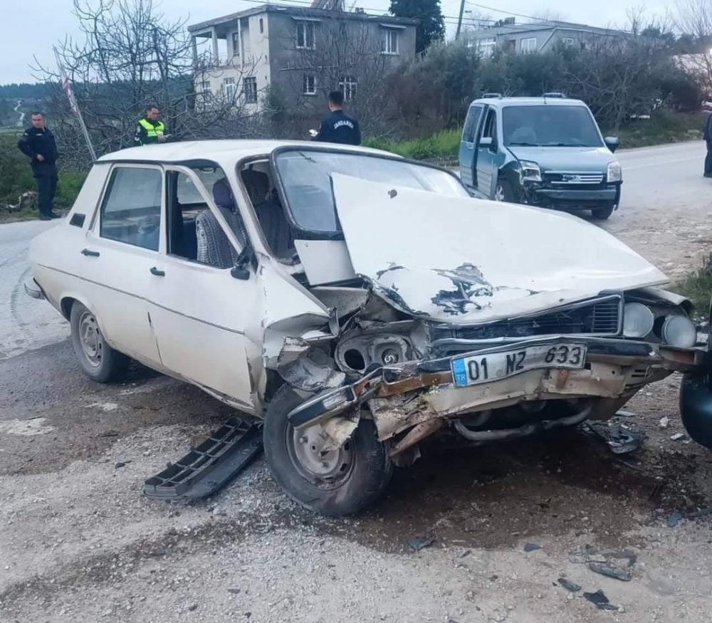 Adana'da otomobilin çarptığı 6 yaşındaki Emre öldü, annesi yaralandı