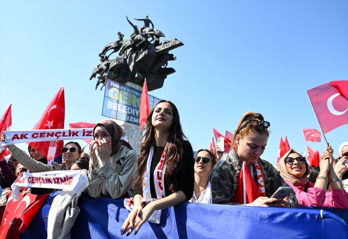 aa-20240310-33948866-33948863-ak-parti-izmir-mitingi.jpg