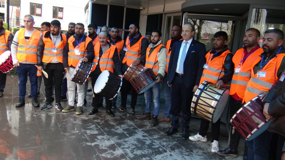 Eğitimlerini tamamlayan davulcular Ramazan'a hazır