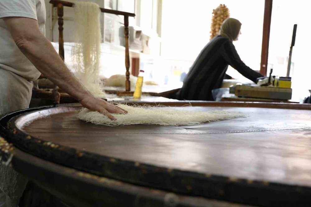 Konyalıların Ramazan'da vazgeçilmez tatlısı! Bunu yapan tek usta kaldı