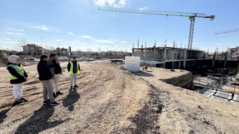 Karatay'da belediye tarihinin en büyük bütçeli projesinin yapımı sürüyor