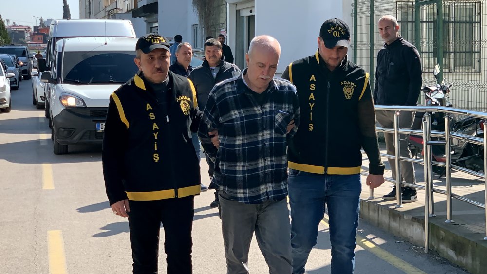 Oğlunu, verdiği parayı eksik bulduğu için çıkan tartışmada öldürmüş