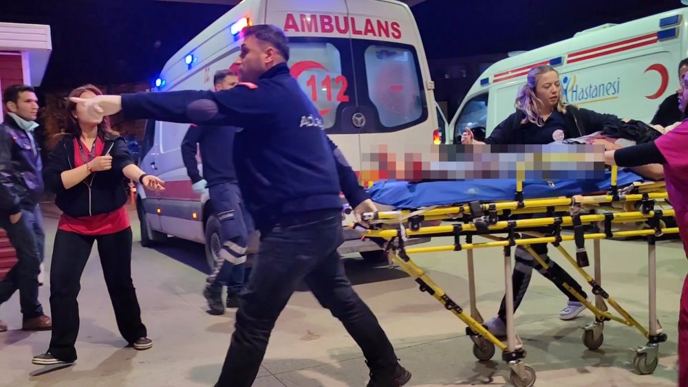 Tartıştığı kardeşini boynundan bıçaklayıp kaçtı