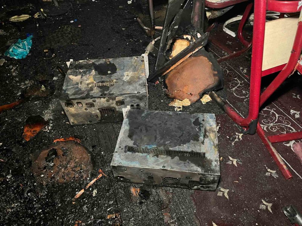 Sahur vakti camide korkutan yangın