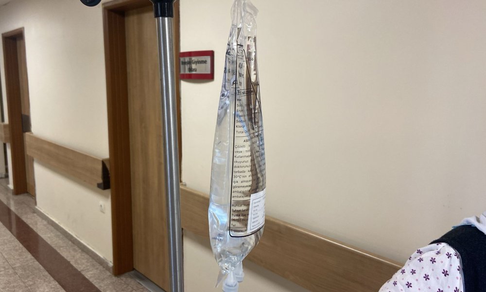 Damar yolu ile verilen serumda mikroplastik çıktı