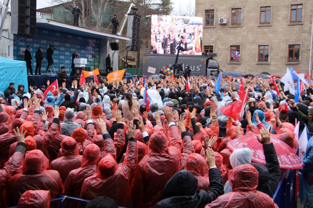 Erdoğan: Çalışanımızı, memurumuzu enflasyona ezdirmeyeceğiz
