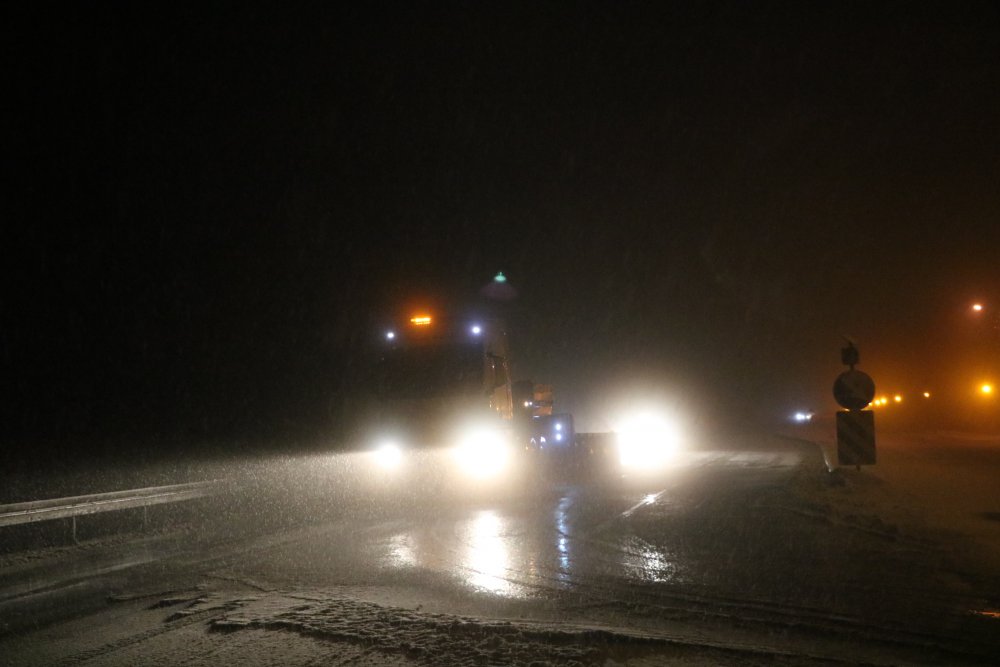 Bolu Dağı'nda kar yağışı etkili oldu