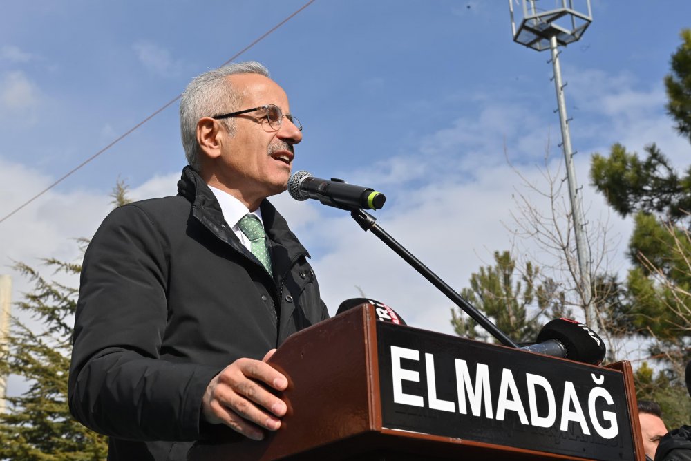 Bakan Uraloğlu: Ankara-İstanbul süper hızlı tren projesini başlattık
