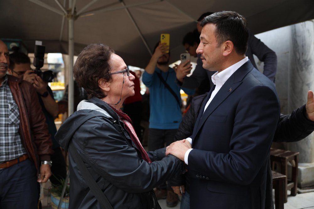 Hamza Dağ: İzmir'in hizmete ihtiyacı var