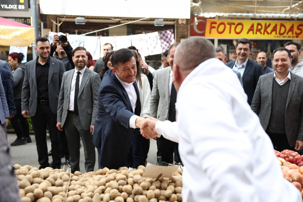 Hamza Dağ: İzmir'in hizmete ihtiyacı var