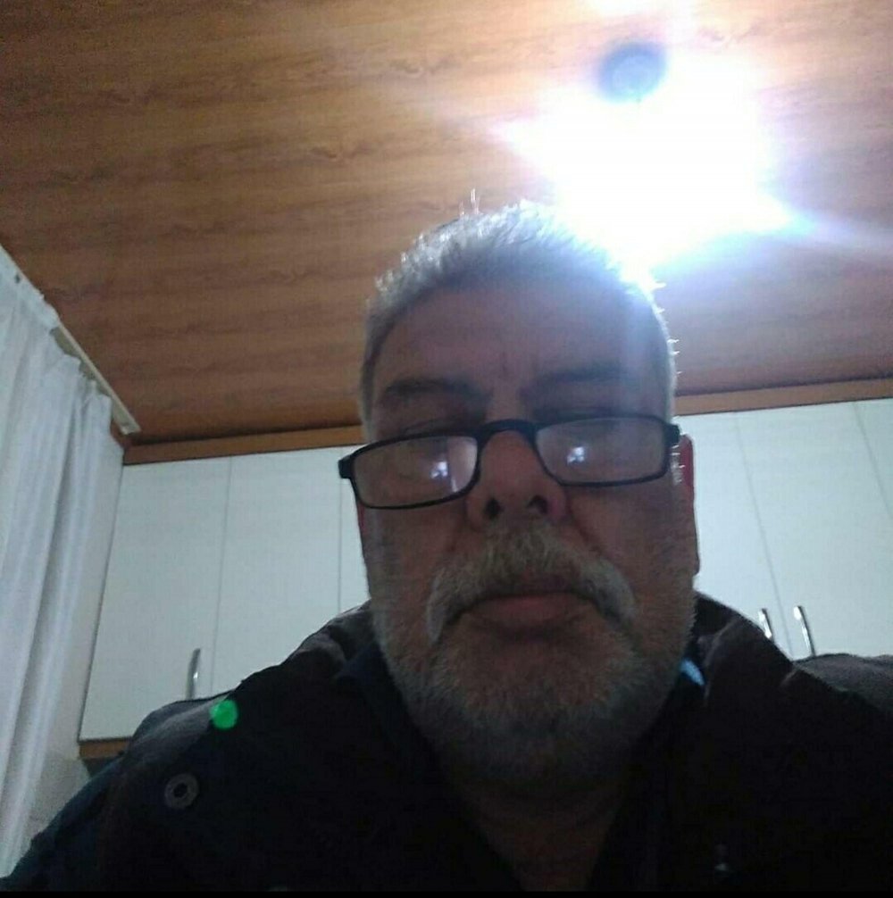 İzmir'de 2 otomobil çarpıştı; evli çift öldü, 3 yaralı