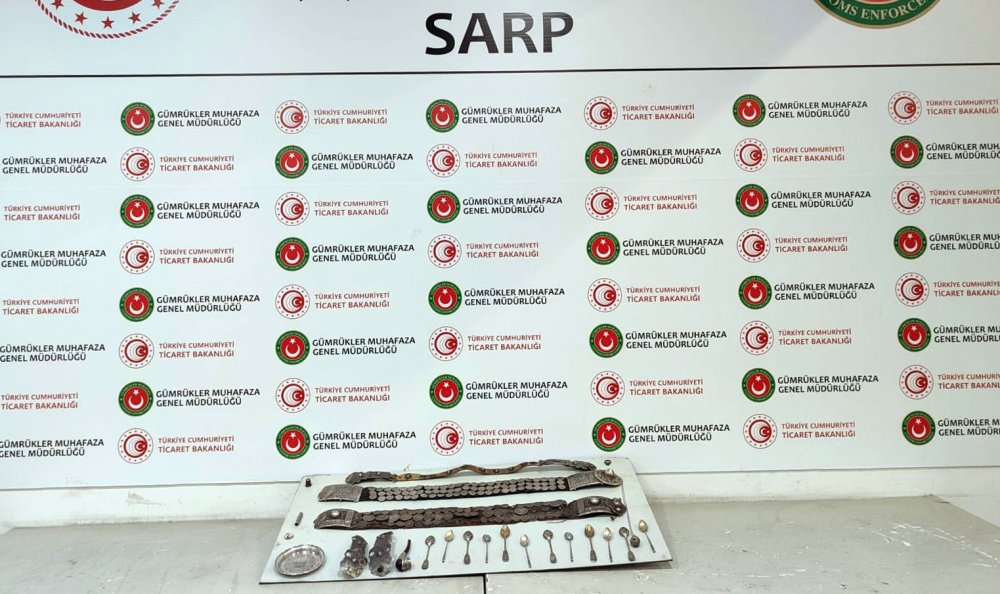 3 ilde 142 milyon liralık uyuşturucu ve kaçak eşya ele geçirildi