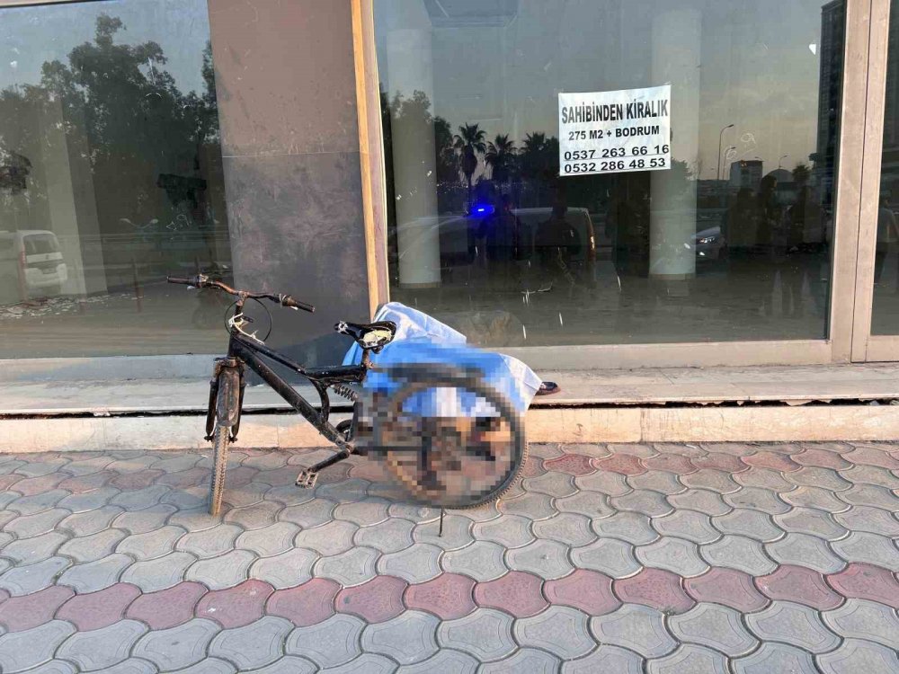 Bir kişi kaldırımda ölü bulundu