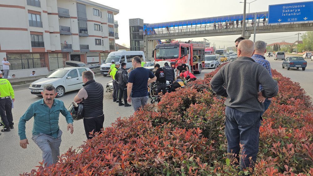 İftara yetişmeye çalışırken kaza yaptılar