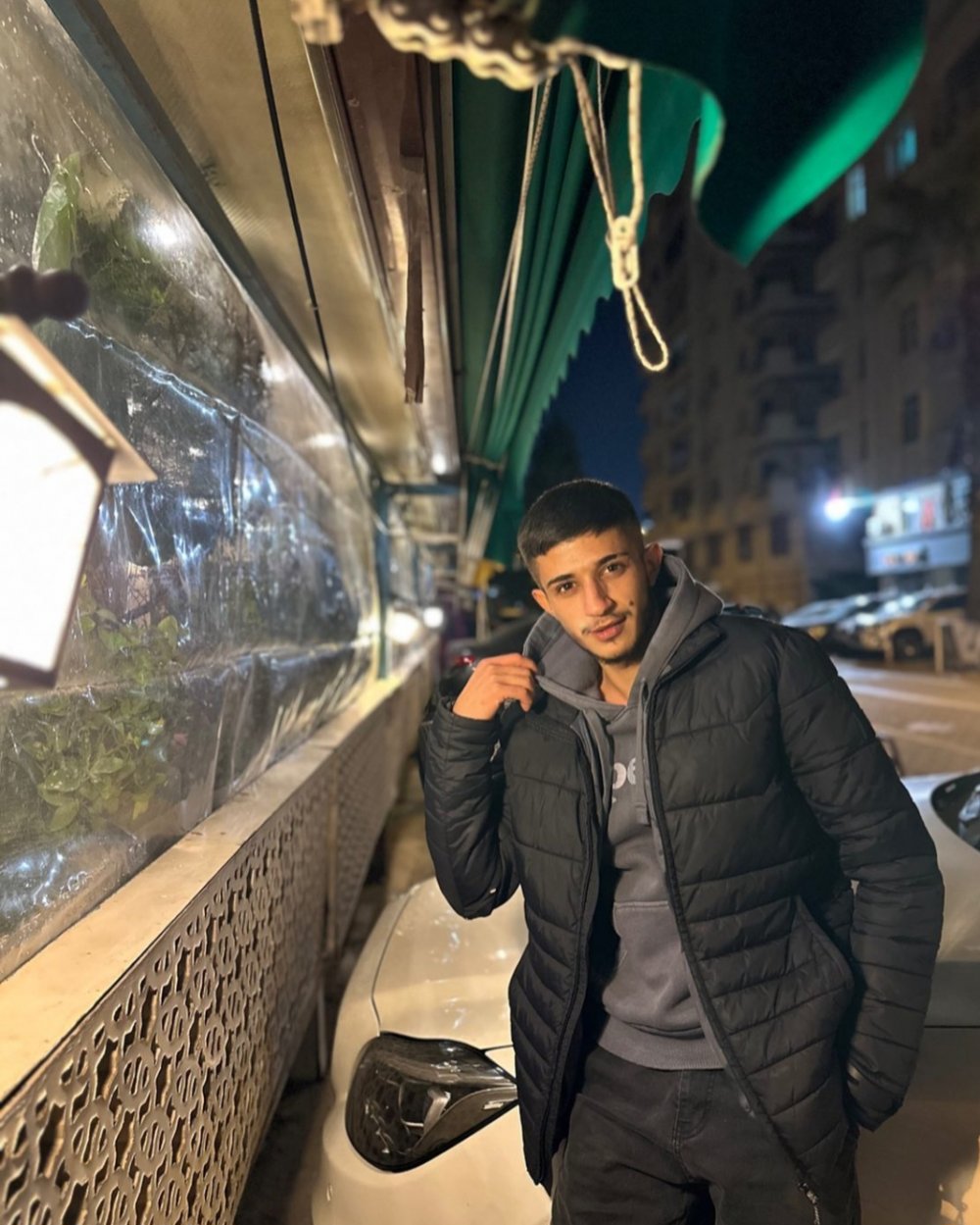 Motosiklet, ağaca ve direğe çarptı: 2 genç hayatını kaybetti