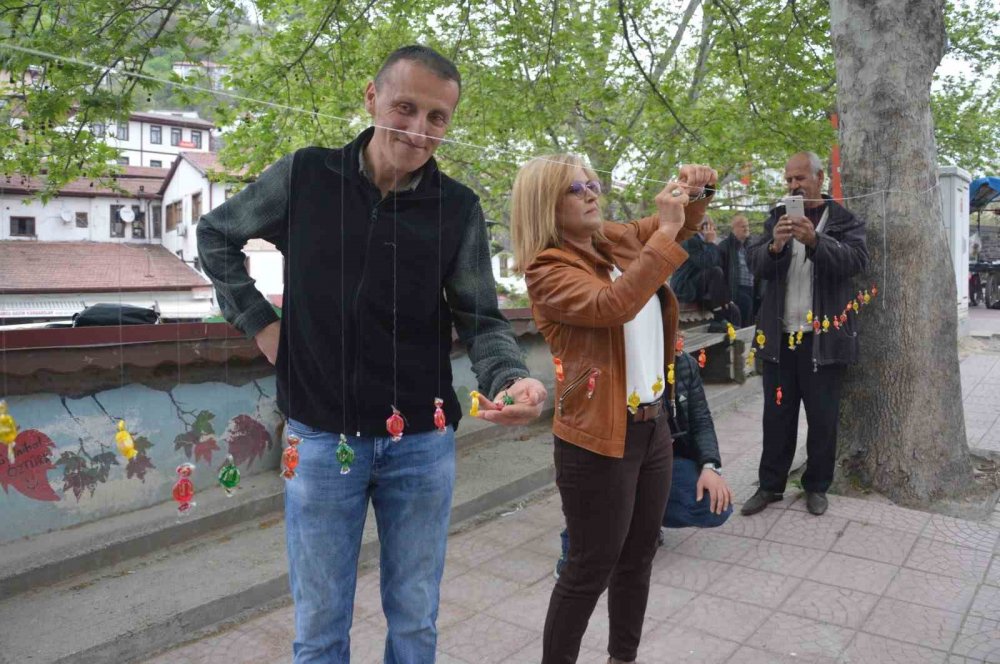 Askıda şeker etkinliğiyle bayrama tatlı dokunuş