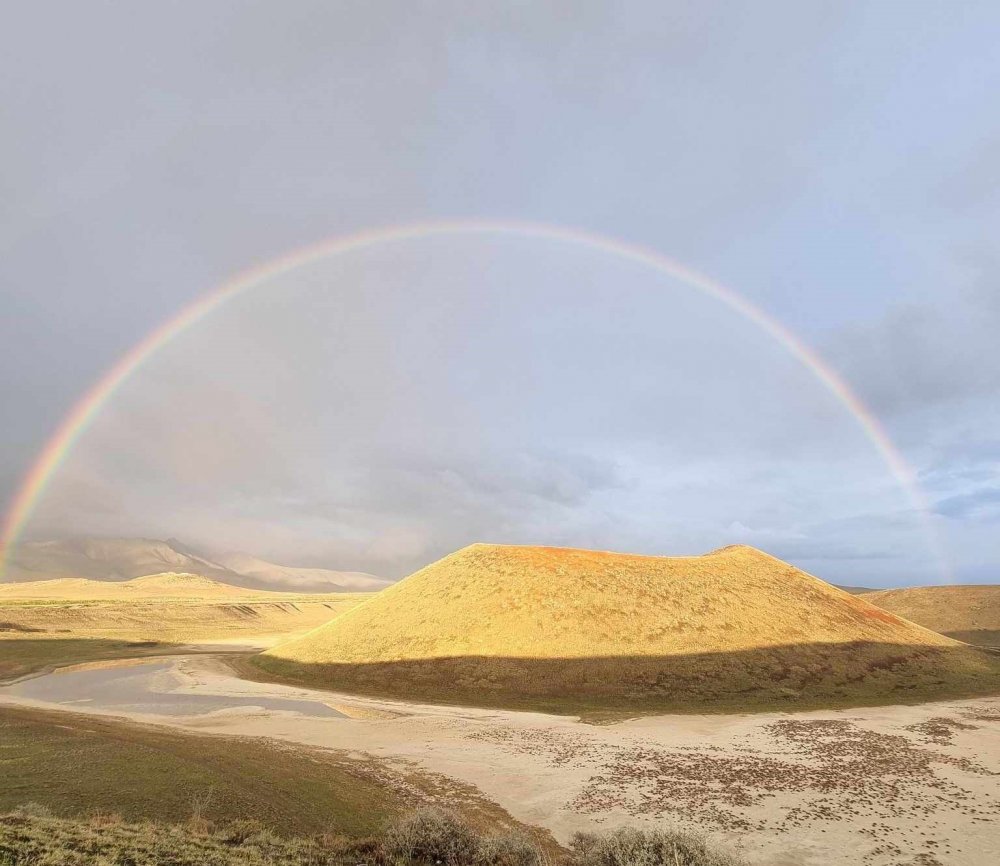 Meke Gölü’nde gökkuşağı oluştu