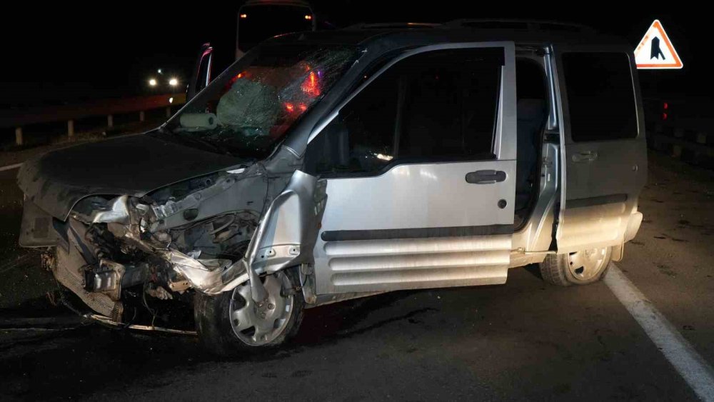 Kazazedelere yardım etmek isterken canından oldu