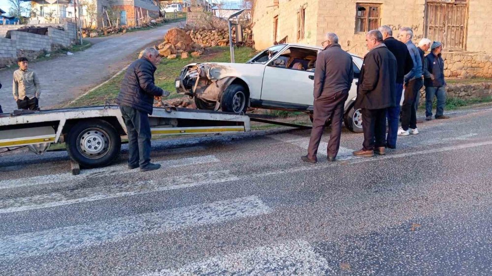 Konya'da otomobil ile motosiklet çarpıştı: 1 yaralı