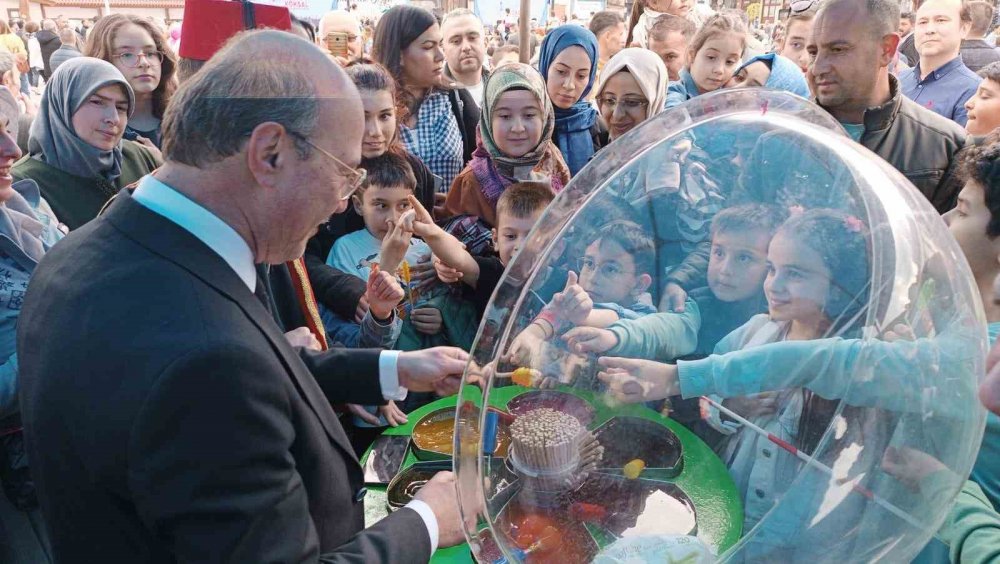 Konya'da şeker tadında bayram eğlencesi