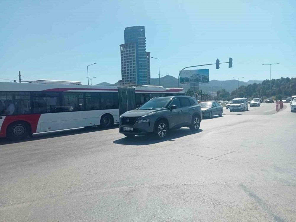 9 günlük tatil bitti, tatilciler geri dönüşe başladı