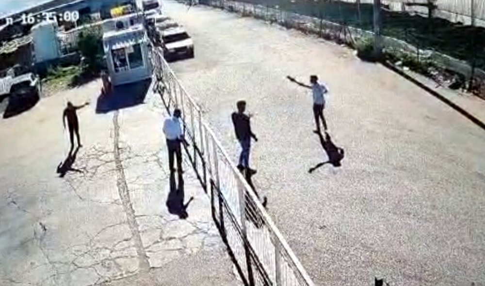 Babasıyla tartışan kişilere kamyonetle çarptı, 1’i öldü... Yakayı Konya'da ele verdi