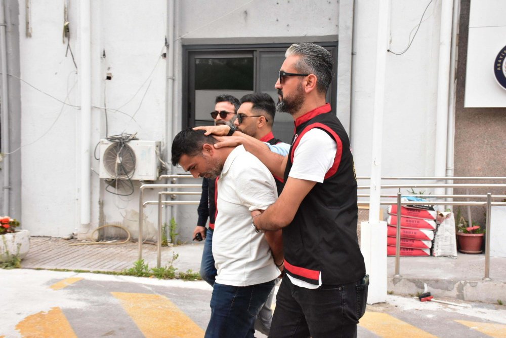 Kırmızı bülten ile aranan cinayet zanlısı Sırbistan'da yakalandı; Türkiye'de tutuklandı