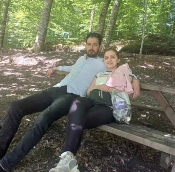 Tartıştığ eşi ve kayınpederini bıçaklayarak öldürdü